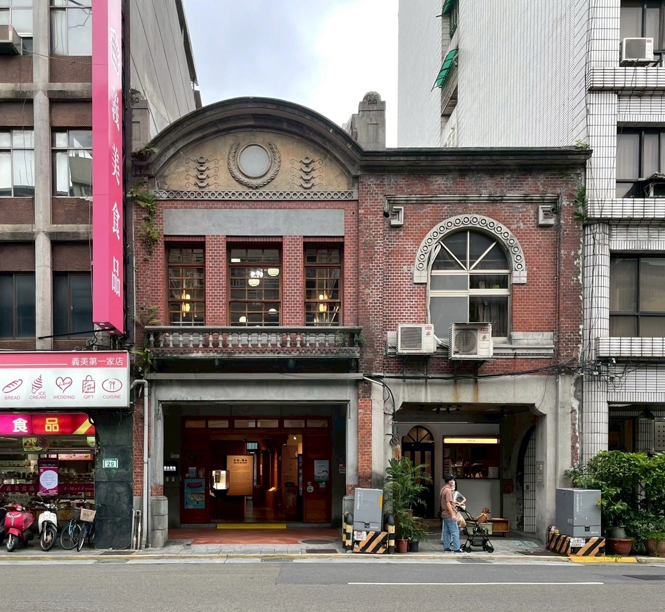 LINE_ALBUM_驛站照片_250502_3