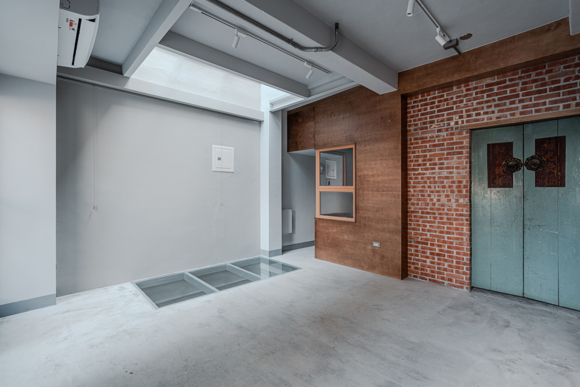 88藝療所二樓房間