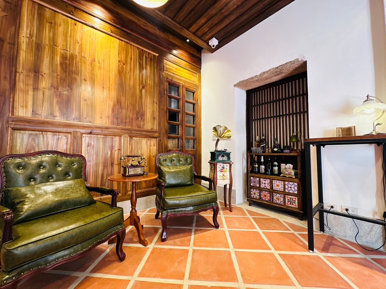 洋樓內部一樓大廳